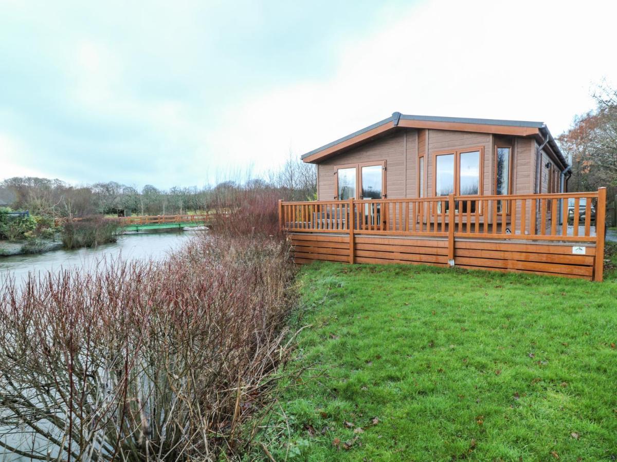 Braeburn Lodge Winkleigh Bagian luar foto