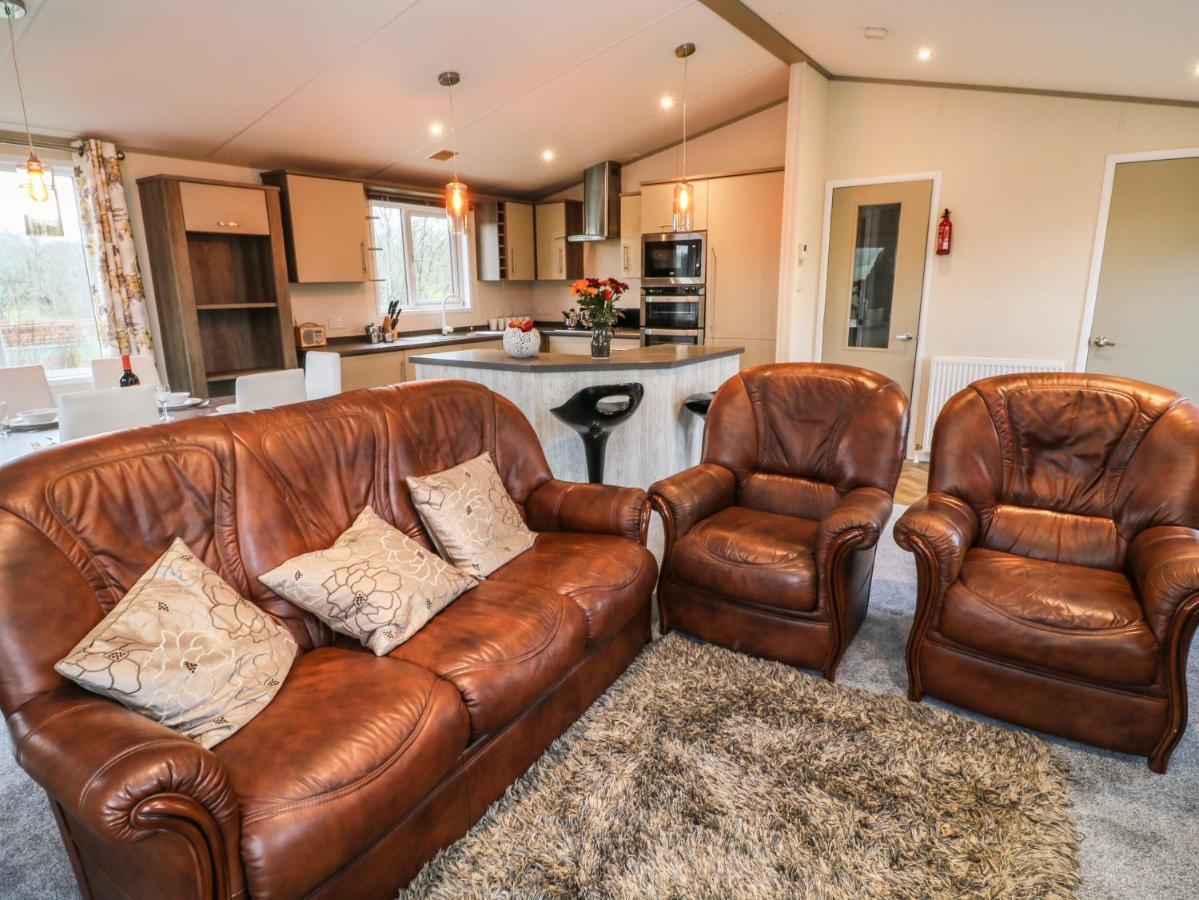 Braeburn Lodge Winkleigh Bagian luar foto