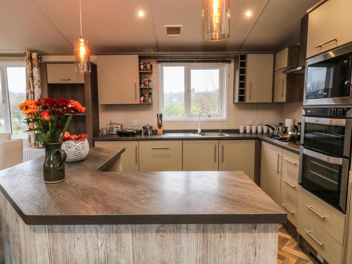 Braeburn Lodge Winkleigh Bagian luar foto