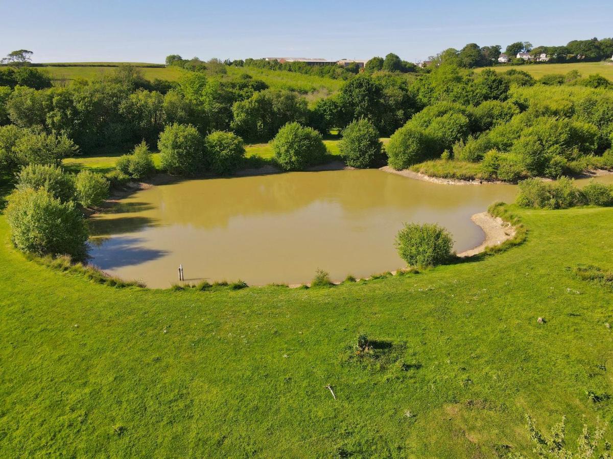 Braeburn Lodge Winkleigh Bagian luar foto